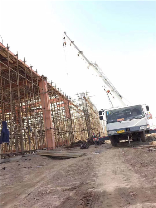 思南县吊车作业的安全注意事项有哪些？