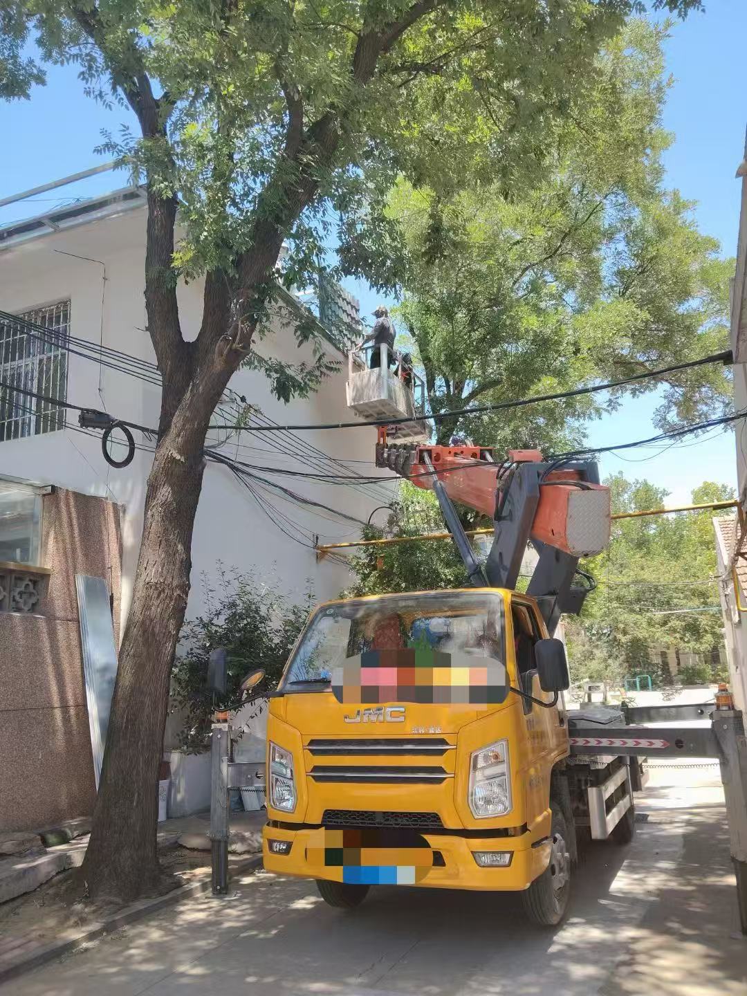 思南县高空作业车能吊装重物吗？最大承载多少公斤？