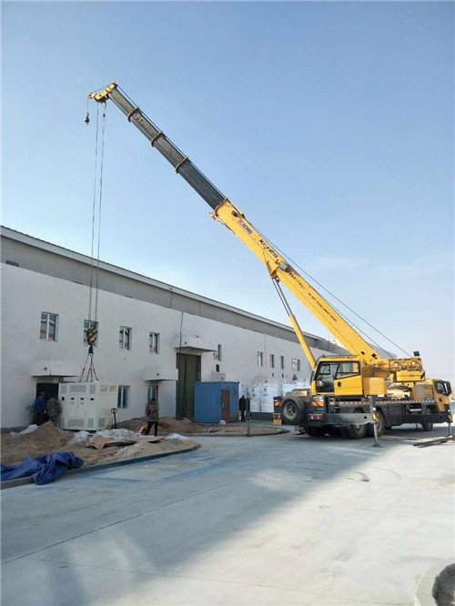 思南县“超载就喊停”—— 吊车的 “重量保镖” 技术