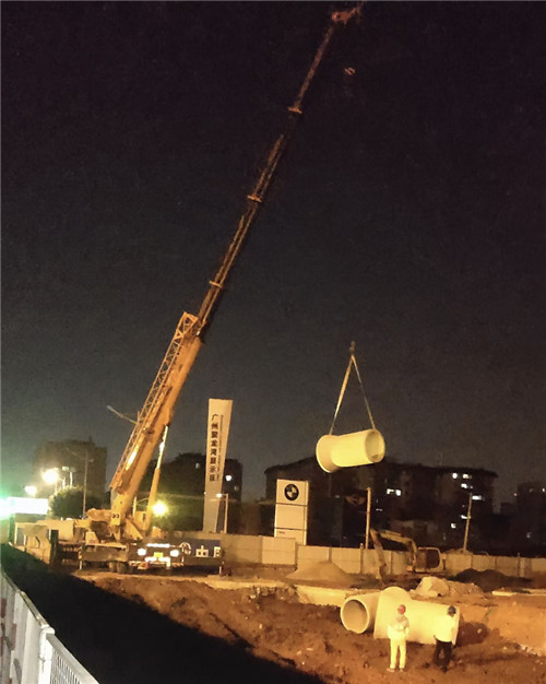 思南县“弯臂矫正”—— 吊车的 “形变补偿” 技术